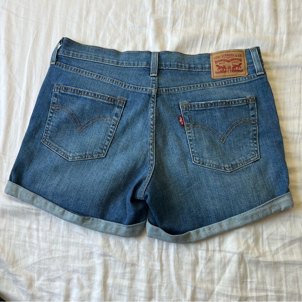 Levi's Blue Jean Shorts Distressed Cuffed Hem size 29 - Picture 2 of 7